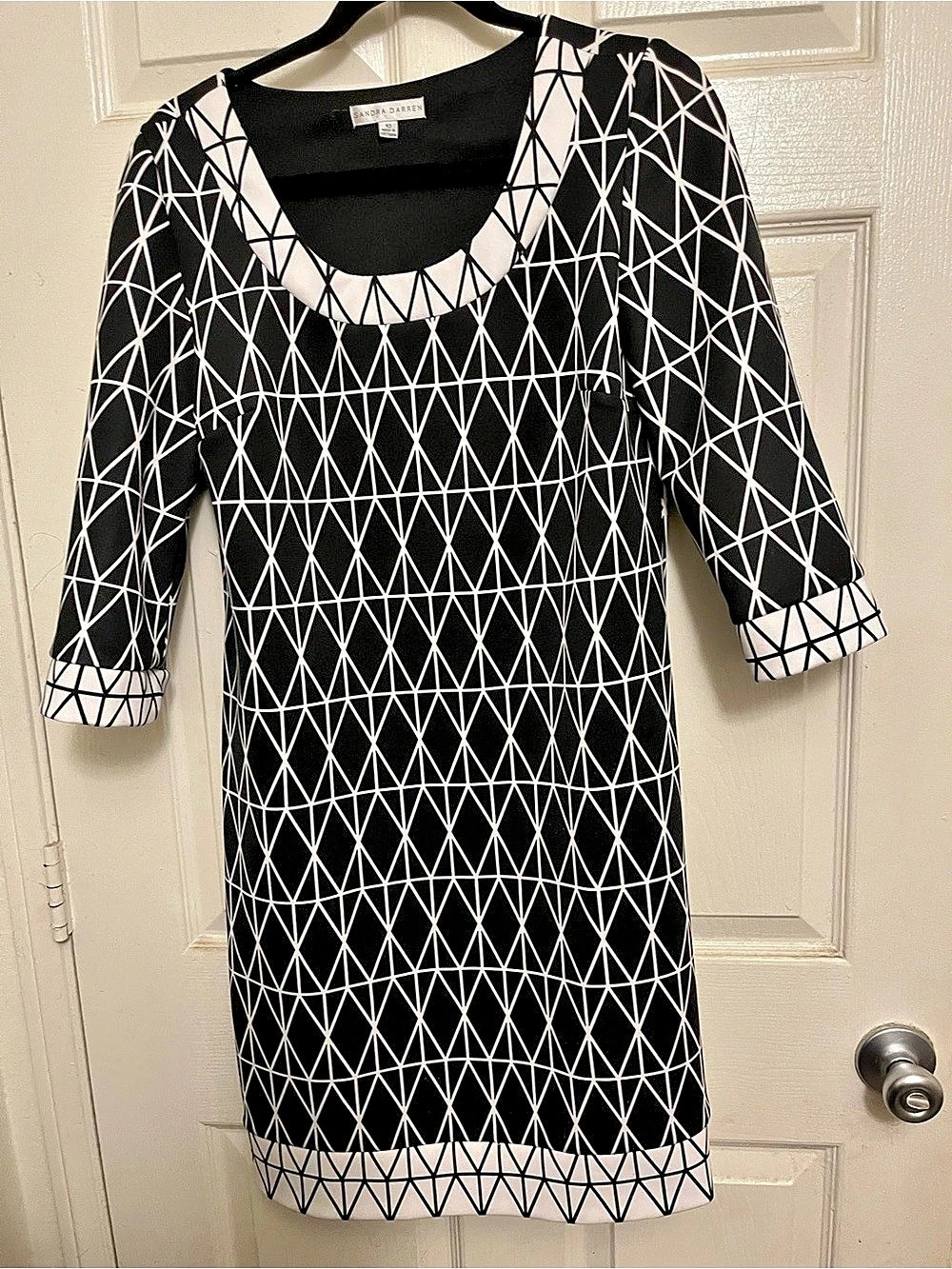Sandra Darren Geometric Mini Dress in Black & White